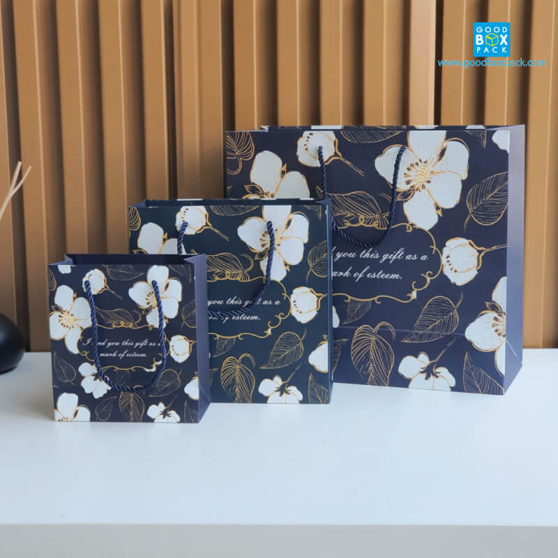 ถุงกระดาษ พรีเมี่ยม ลาย white flower ไซส์ S - Image 2