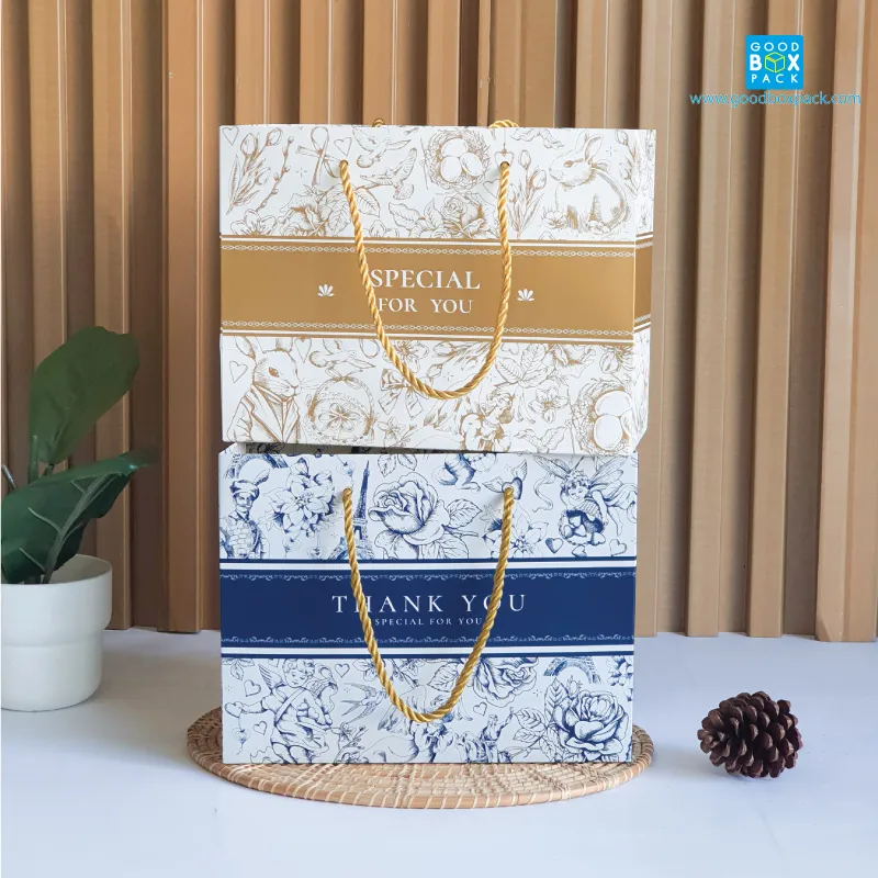 ถุงกระดาษพรีเมี่ยม ไซส์M ลายหลุยส์ทอง - Image 4